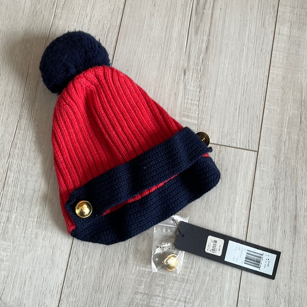NWT Marc jacobs knit hat with Pom Pom
